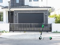 832 N Orange Grove Ave